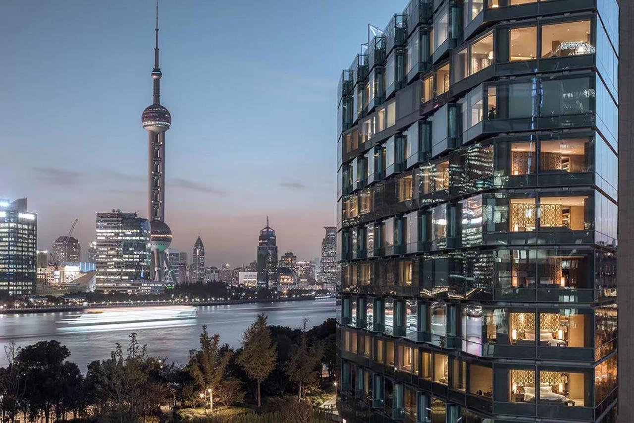 Banyan Tree Shanghai On The Bund Hotel Exterior photo