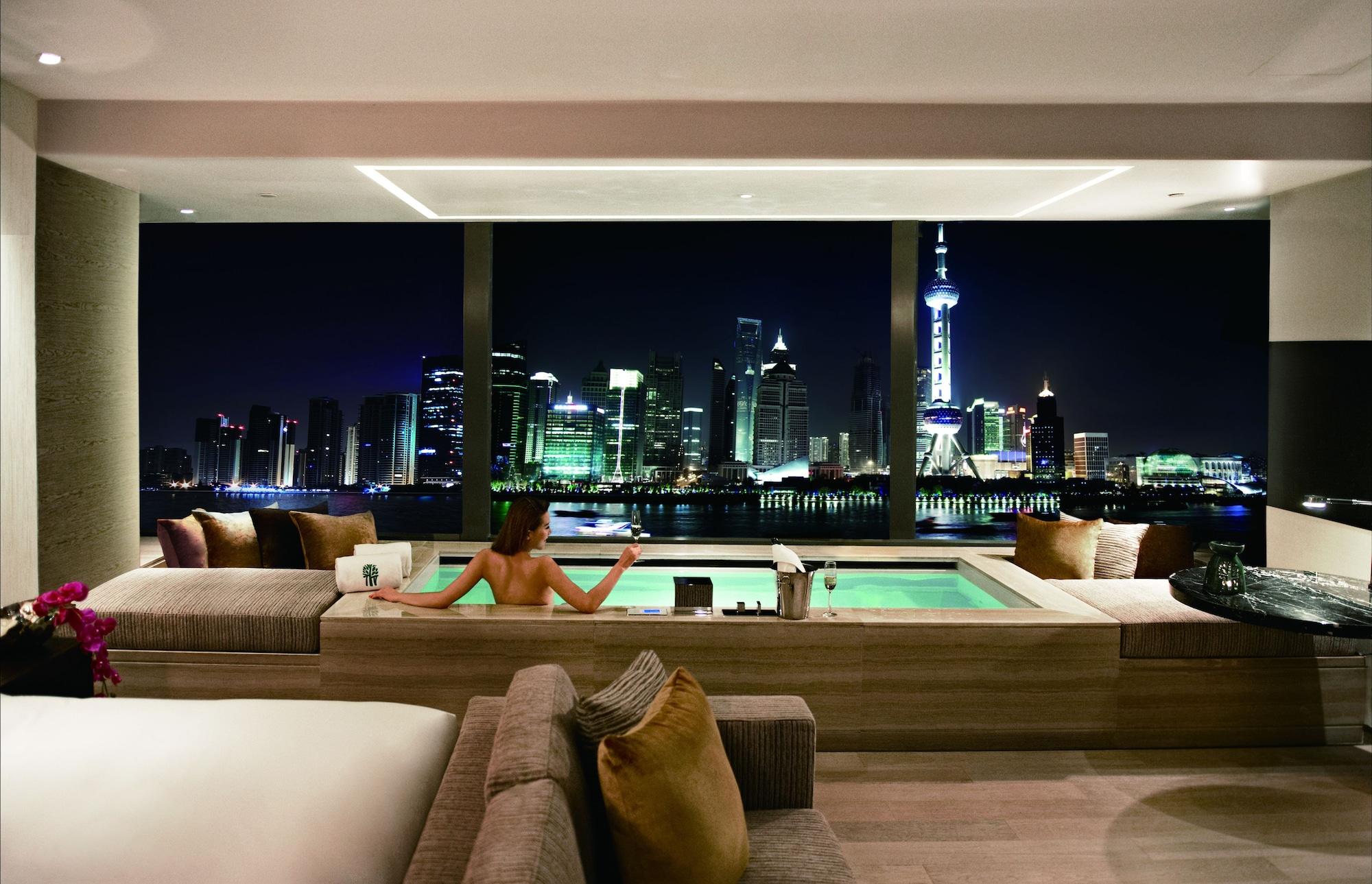 Banyan Tree Shanghai On The Bund Hotel Exterior photo