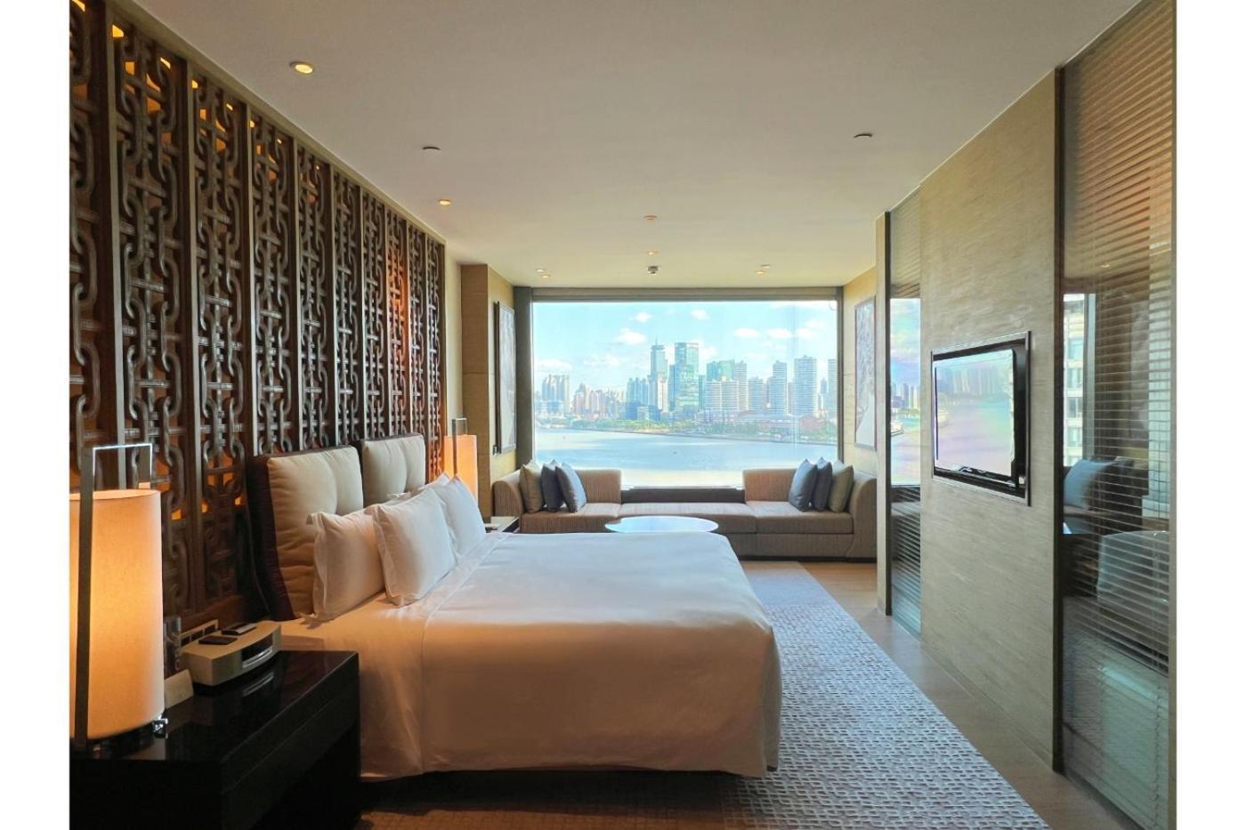 Banyan Tree Shanghai On The Bund Hotel Exterior photo